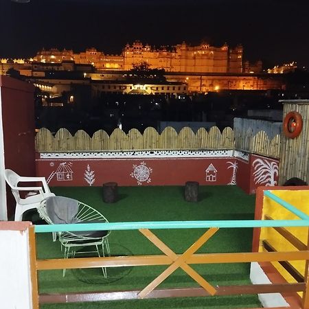 City And Palace View Guest House Udaipur Exterior foto