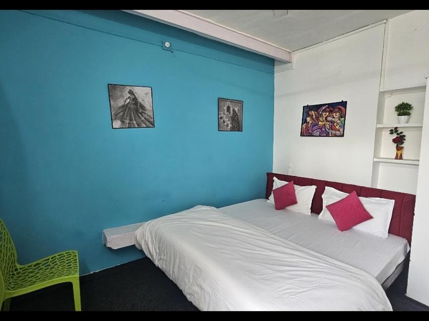 City And Palace View Guest House Udaipur Quarto foto